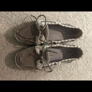 Women’s sperry shoes